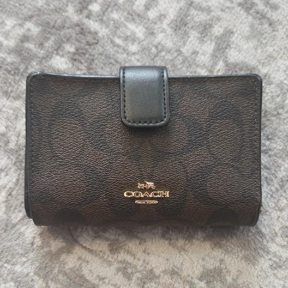 Coach Black and Brown Signature Wallet - Picture 1 of 6